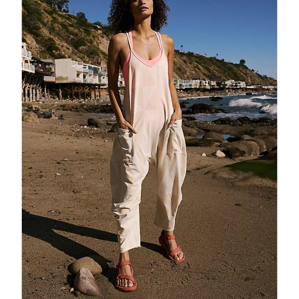 🆕 FP MOVEMENT Hot Shot Printed Onesie / Incline Bamboo Combo -M